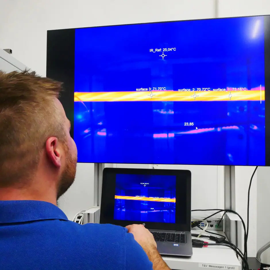 Temperature recording in the ACS test lab